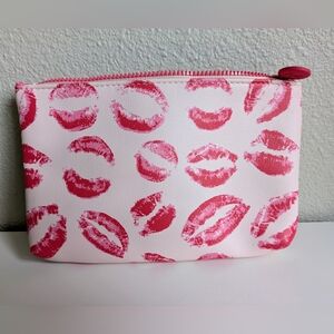 2/$18 NWOT ipsy Glam Makeup Bag